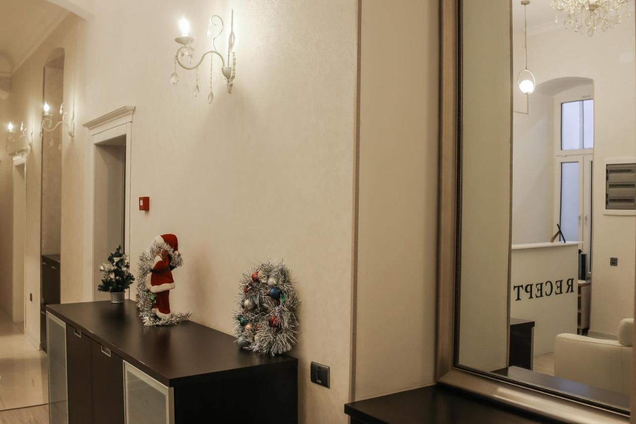 Solo Hotel On Nizami Street Baku Eksteriør billede
