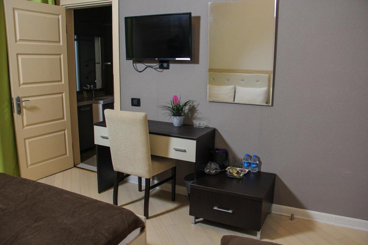 Solo Hotel On Nizami Street Baku Eksteriør billede