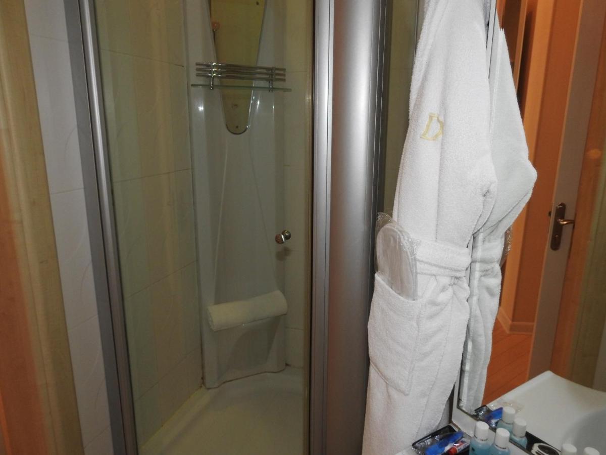 Solo Hotel On Nizami Street Baku Eksteriør billede