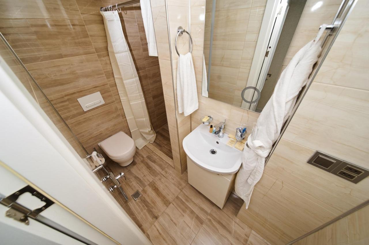 Solo Hotel On Nizami Street Baku Eksteriør billede