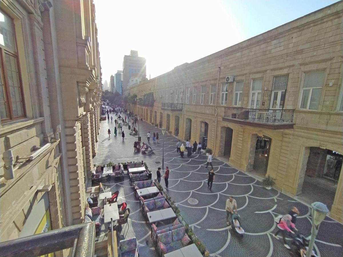 Solo Hotel On Nizami Street Baku Eksteriør billede