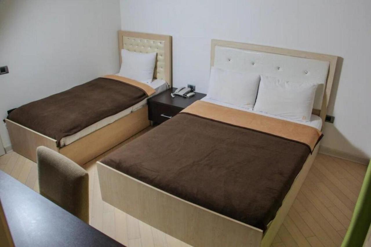Solo Hotel On Nizami Street Baku Eksteriør billede